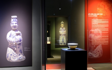 Trưng bày  Đồ gốm Ngự dụng trong Hoàng cung Thăng Long thời Lê sơ, năm 2017
